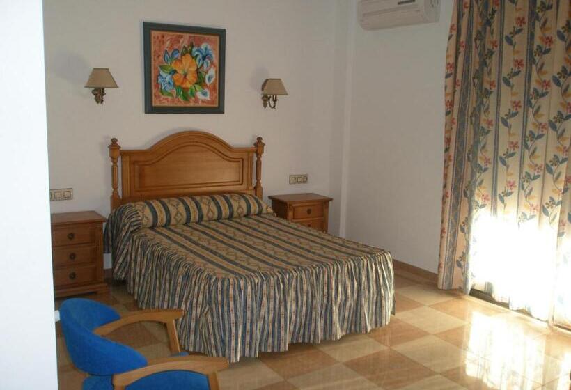 Номер Стандарт Вид на Сад, Hostal Los Rosales