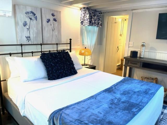 Дом 1 Спальня, The Harbor Inn