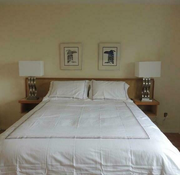 Номер Deluxe, Misty Harbour Inn