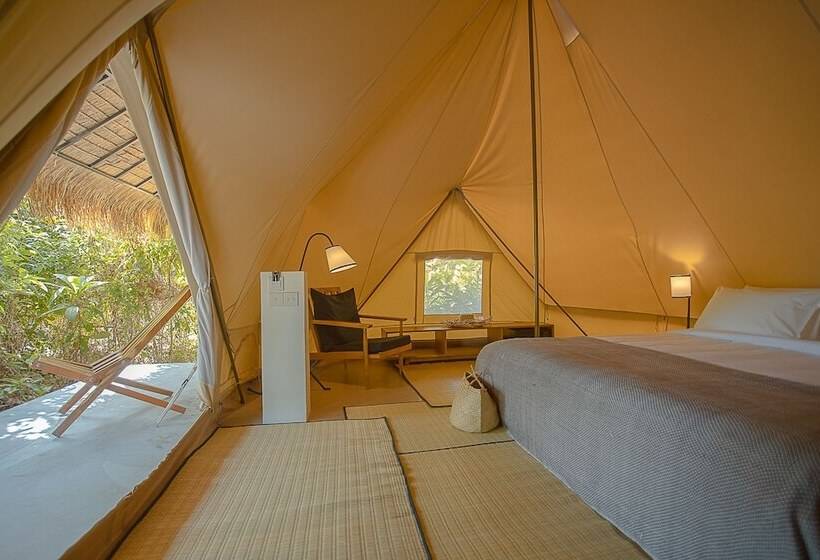 Deluxe Tent, Tamu Koh Rong