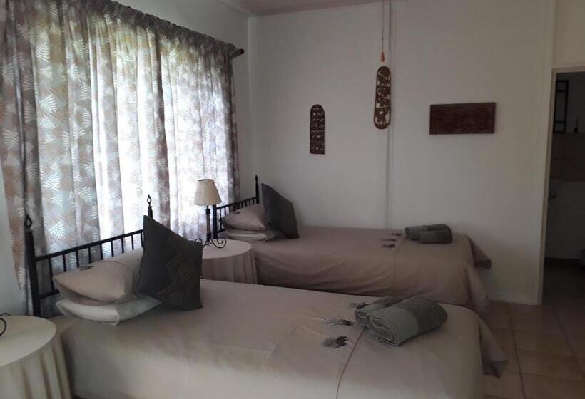 اتاق استاندارد با چشم‌انداز باغ, Buschberg Guest Farm