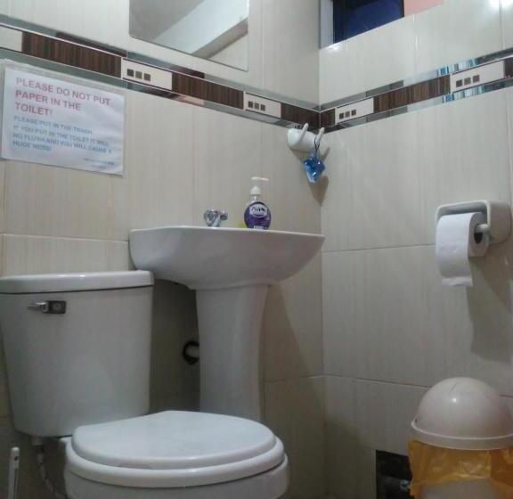 اتاق استاندارد با سرویس بهداشتی مشترک, Dream House B&b
