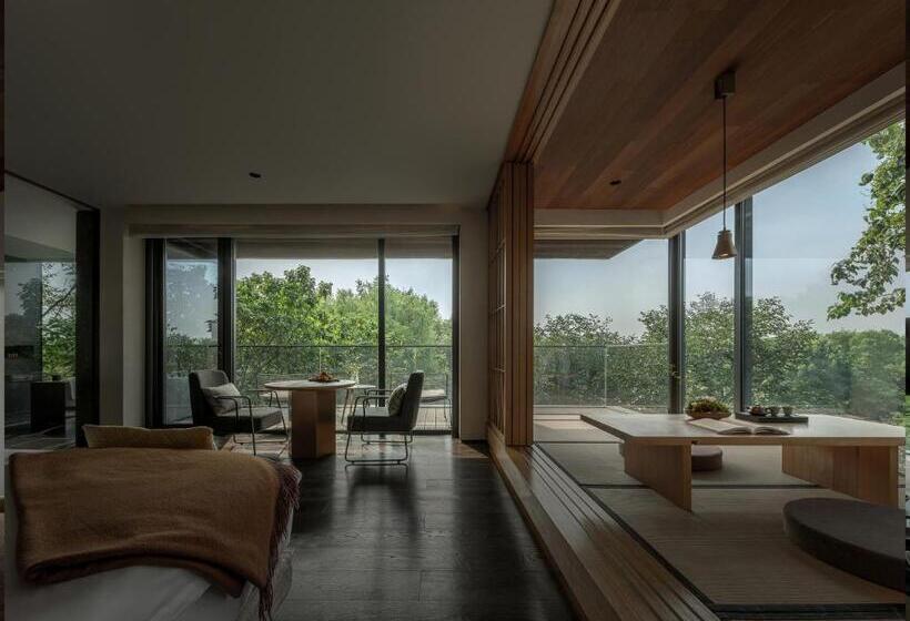 Номер Стандарт с Балконом, Muh Shoou Xixi Hotel Hangzhou
