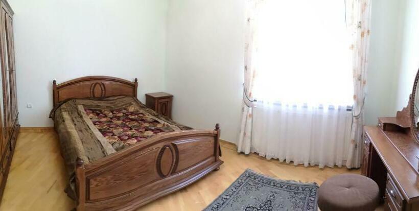 Номер Deluxe, Qyavar House