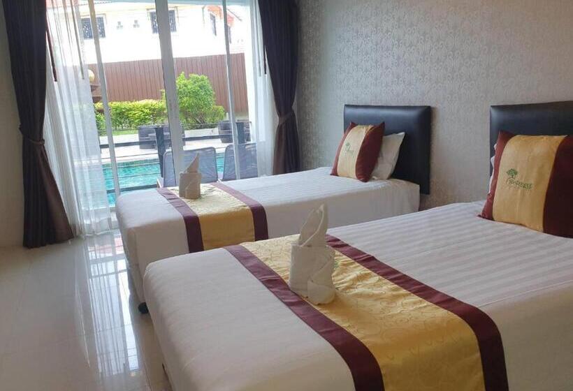 Номер Superior Вид на Бассейн, Retreat Resort Pattaya
