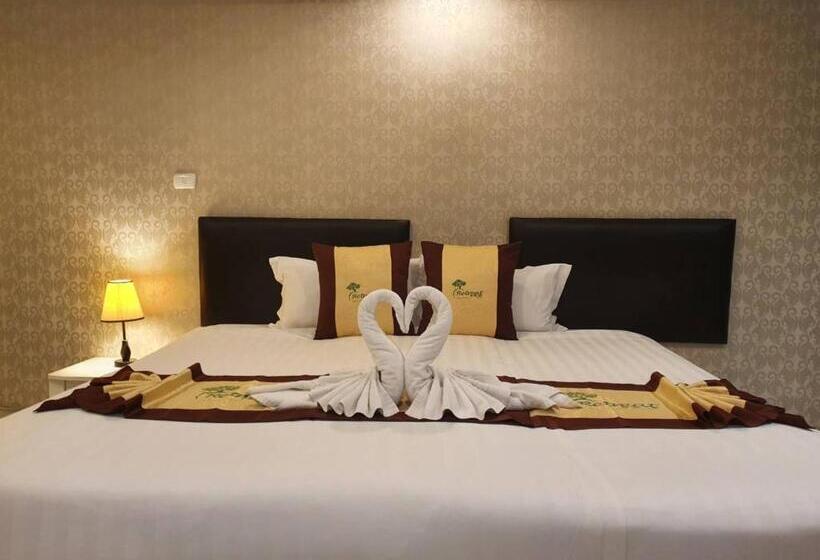 Номер Superior Вид на Бассейн, Retreat Resort Pattaya