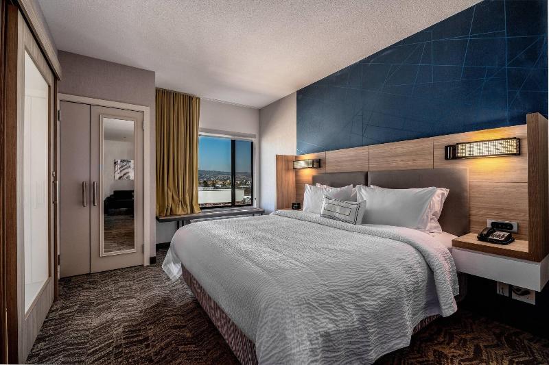 Люкс Кровать Кинг, Springhill Suites By Marriott Oakland Airport