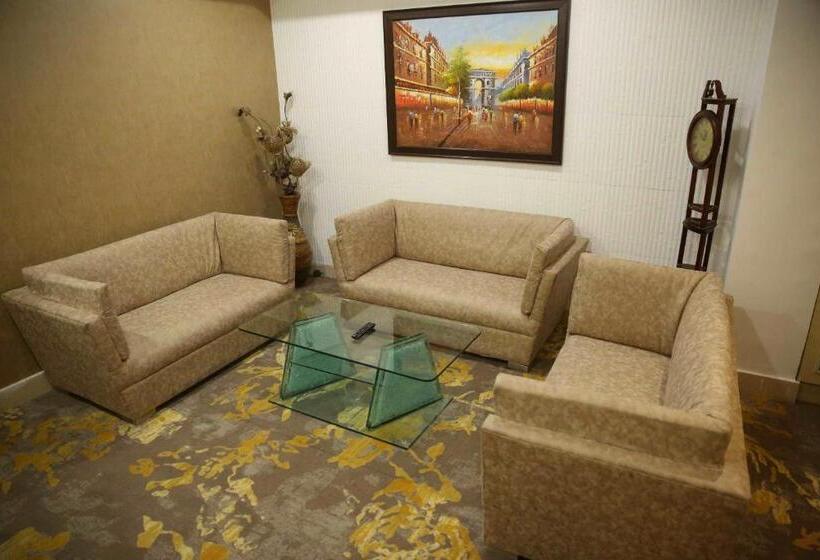 高级套房, Harmony Inn