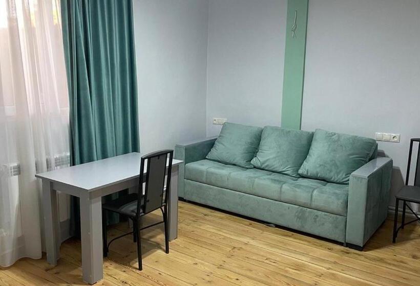 Номер Стандарт Вид на Сад, Ashtarak Garden Guesthouse