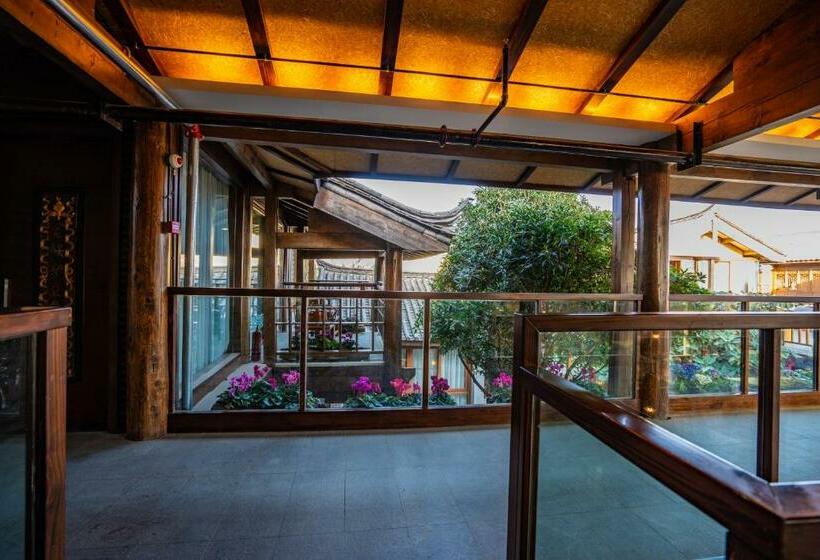 Номер Стандарт с Балконом, 丽江束河元年别院 Yuannian Lijiang