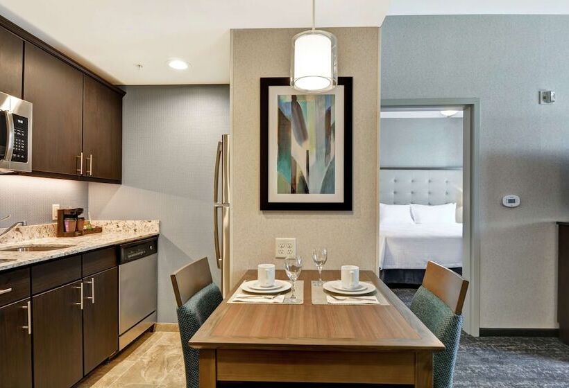 Люкс, Homewood Suites By Hilton Poughkeepsie