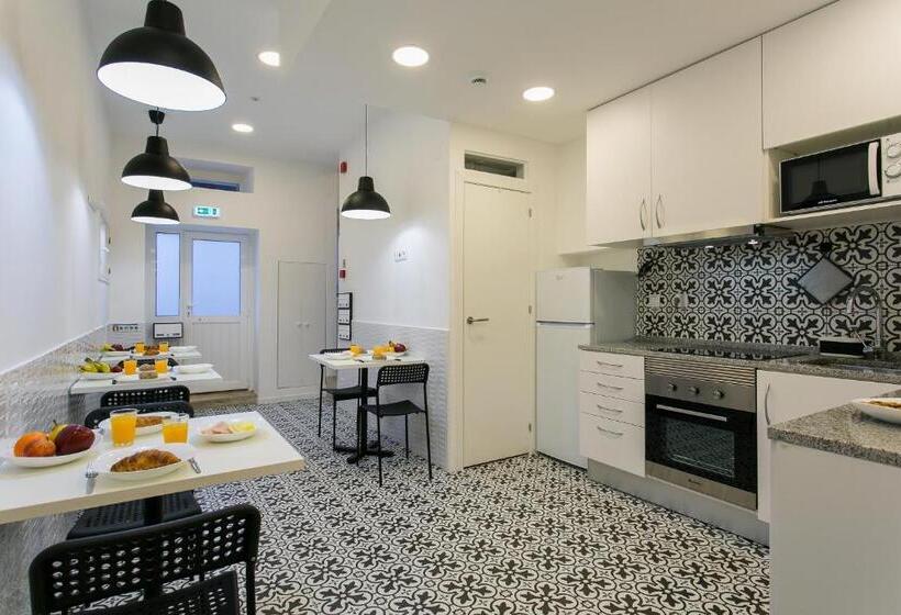 خانه 1 خوابه, Suites Amália Guesthouse Near Rossio Square