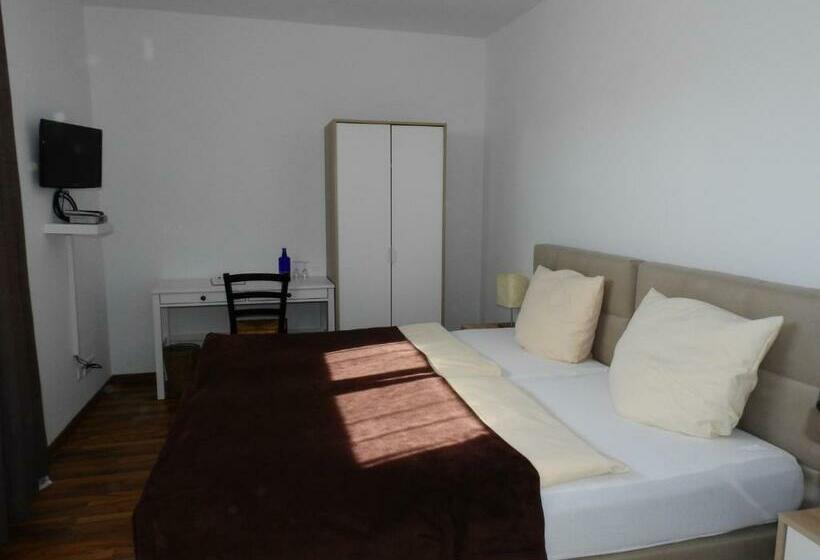 Номер Economy, La Chacra Pension