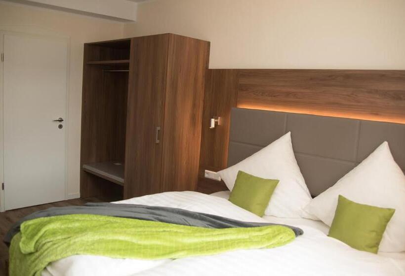 Номер Стандарт Индивидуальный, Landgasthof Hotel Zur Linde