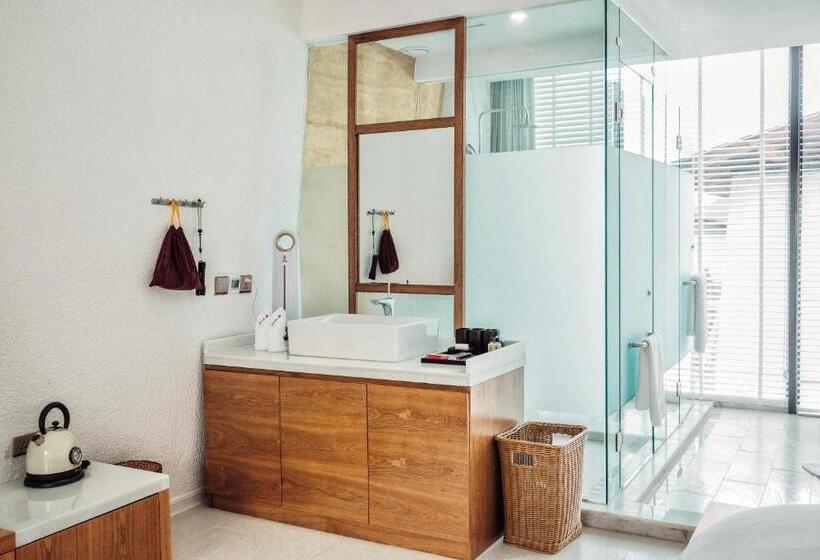 Стандартный Номер Кровать Кинг, Shangri La Salloi Rustic Luxury