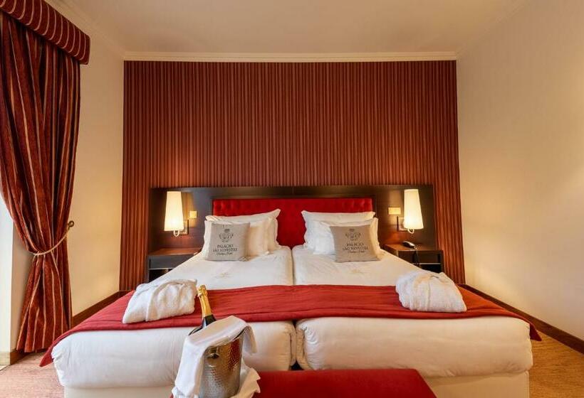Номер Deluxe Вид на Бассейн, Palacio Sao Silvestreboutique