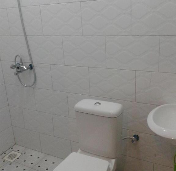 اتاق استاندارد یک نفره, Freedom Guest House