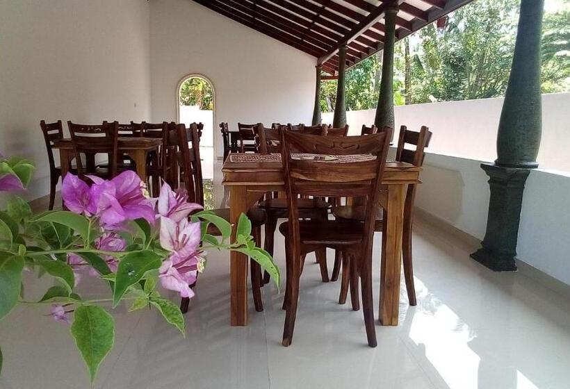 غرفة ديلوكس مطلّة علي البحر مزوَّدة بشُرفة, Turtle Paradise Villa