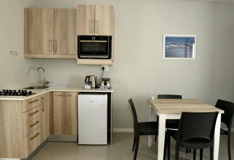 Семейный Номер, Kleinmond Lodge