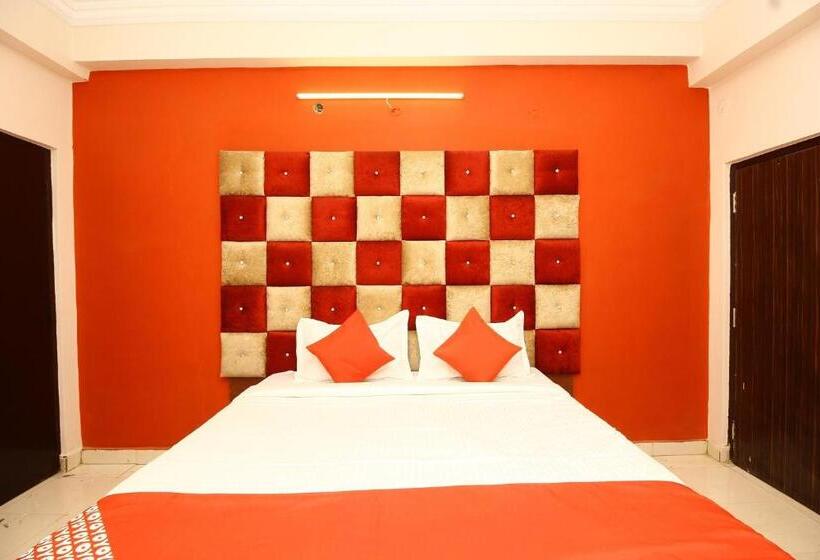 غرفة ديلوكس ثلاثية, O Nav Bharath Residency