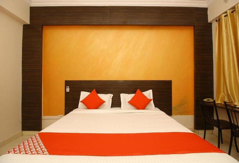 غرفة ديلوكس ثلاثية, O Nav Bharath Residency