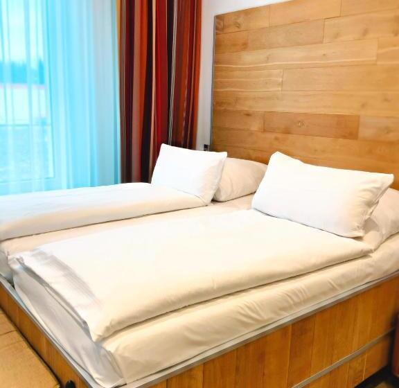 Номер Стандарт, Donauhotel Ingolstadt