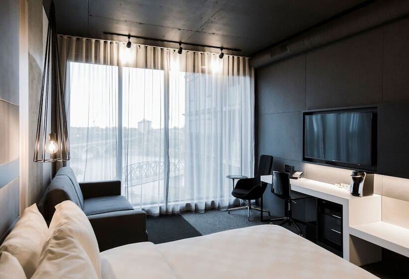 חדר סטנדרט מיטה זוגית, Alt Hotel Saskatoon