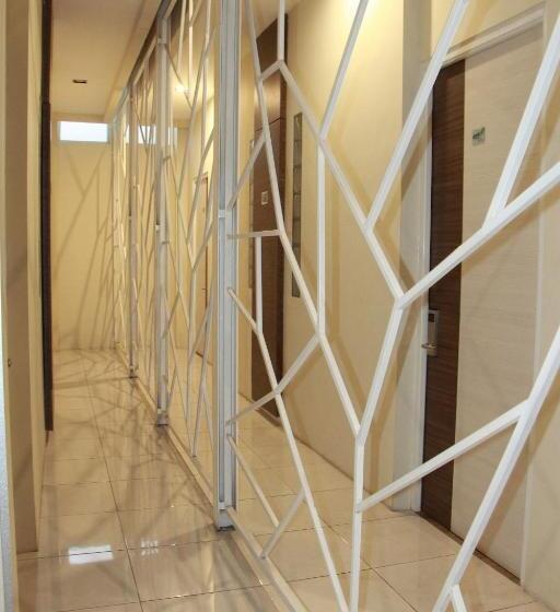 스탠다드 룸, The Peak Guest House
