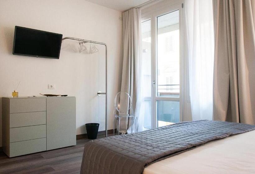 Номер Deluxe с Балконом, Homy Bnb