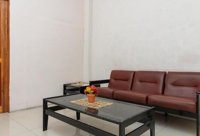 패밀리 룸, Reddoorz At Fella Homestay Medan