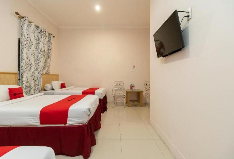 패밀리 룸, Reddoorz At Fella Homestay Medan