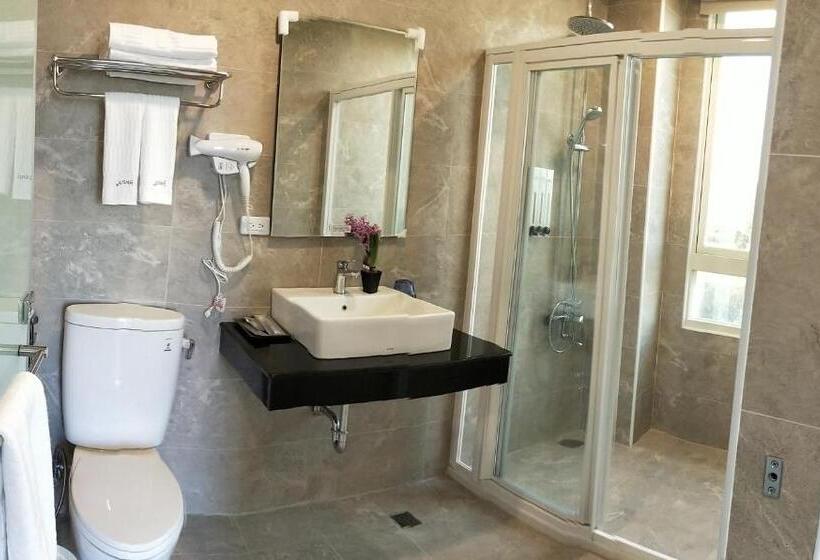 اتاق استاندارد با چشم‌انداز باغ, Full Moon Resort