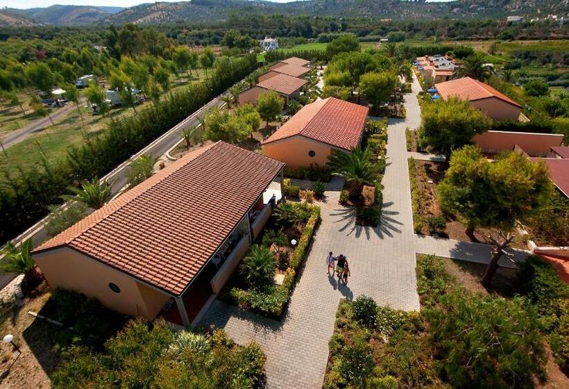 Apartamento 1 Dormitório, Villaggio Mirage