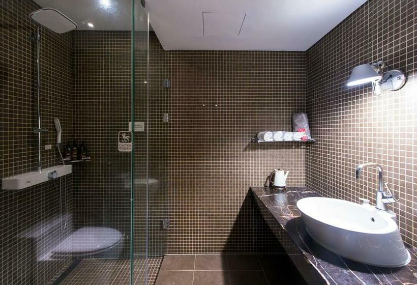 اتاق استاندارد, Soho Hotel Airport