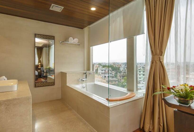 סוויטה דלוקס, Ramada By Wyndham Kathmandu Dhumbarahi