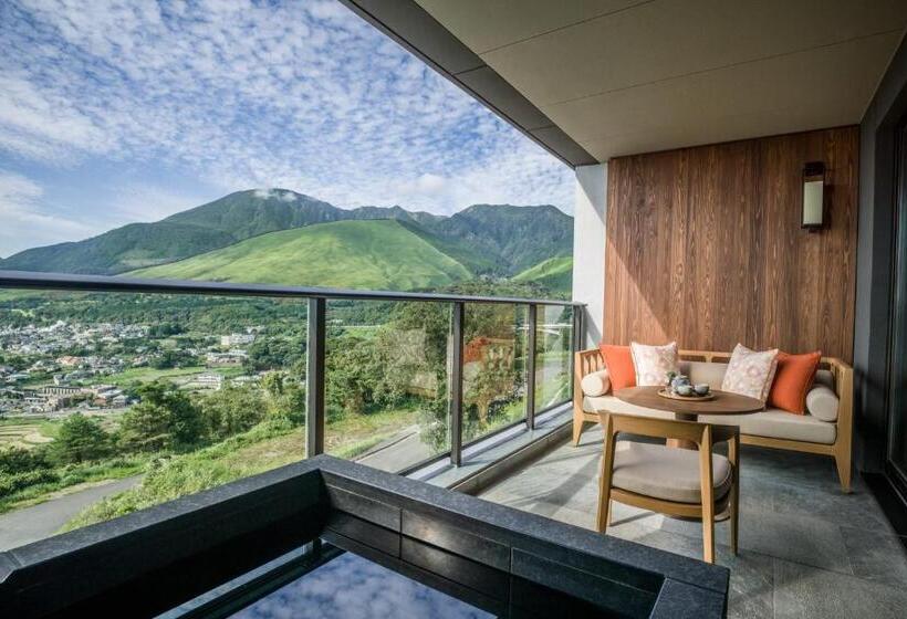 Номер Клуб Кровать Кинг, Ana Intercontinental Beppu Resort & Spa, An Ihg