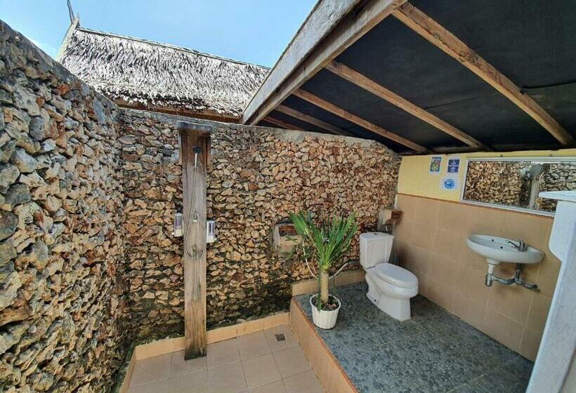 بانگلوی استاندارد, Scuba Republic Beach Bungalows