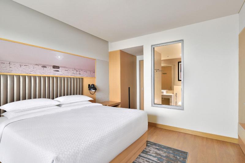 이그제큐티브 스위트, Four Points By Sheraton Kochi Infopark