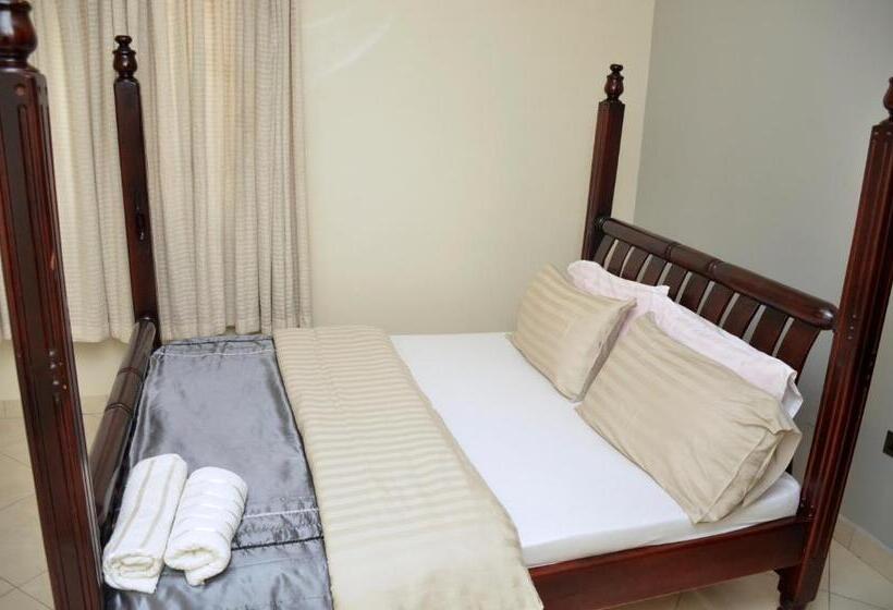 Deluxe Suite King Bed, Trendy Apartments