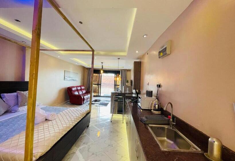 استودیوی لوکس, Trendy Apartments