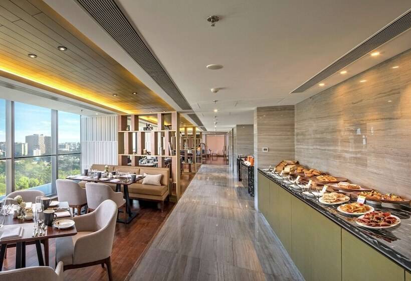 Quarto Executivo, Doubletree By Hilton Ahmedabad