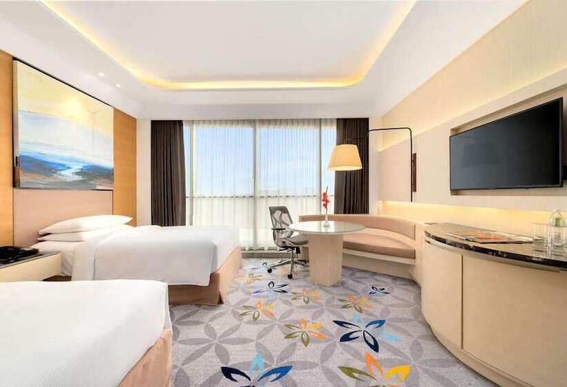 Quarto Deluxe, Doubletree By Hilton Ahmedabad