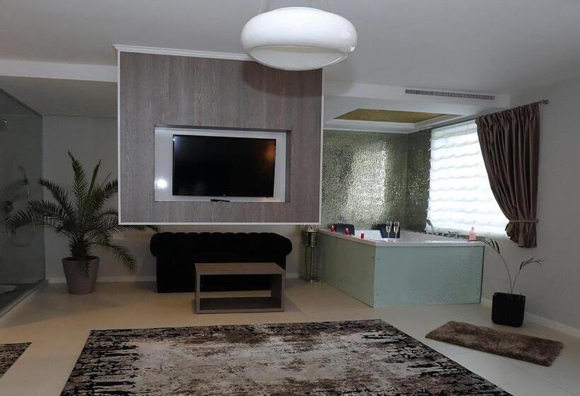 اتاق استاندارد با وان آب گرم, Meliss Events