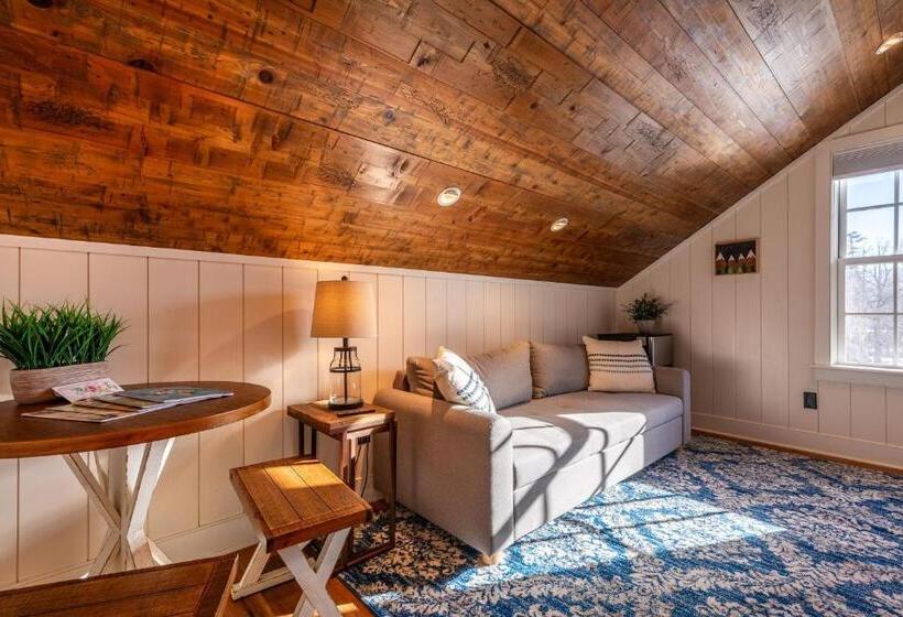 Номер Superior Кровать Кинг, The Barnstead Inn