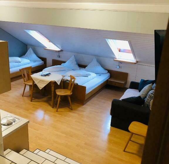 اتاق استاندارد چهار تخته, Landhaus Monika