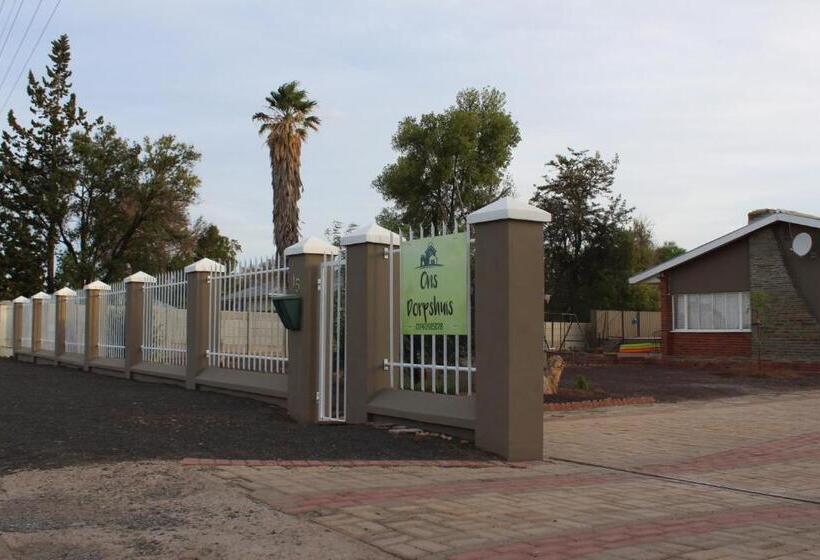 Семейный Номер, Ons Dorpshuis Beaufort West