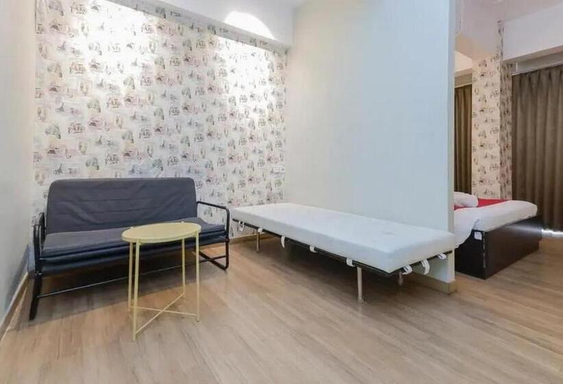 Family Suite, Reddoorz Plus At Riverside Malang
