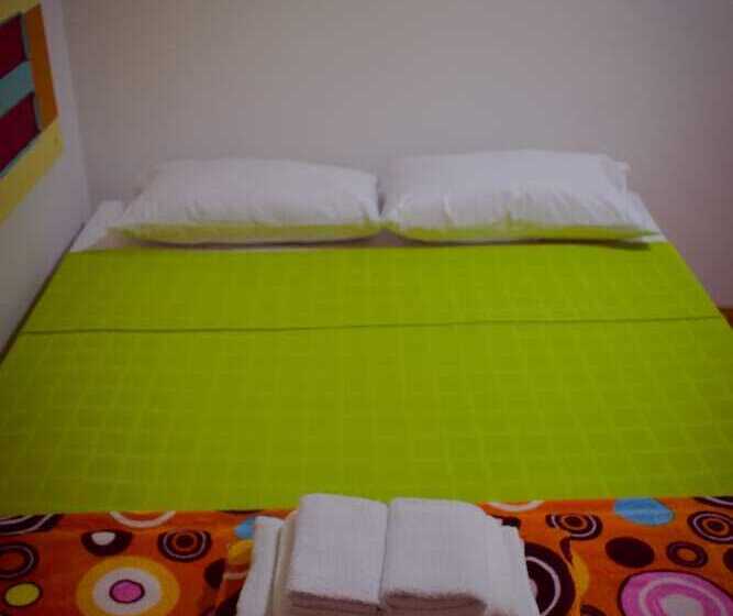 베이직 룸 더블 침대, Hostal Don Jose