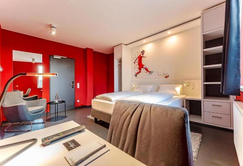 Номер Комфорт, Athletik Kiel