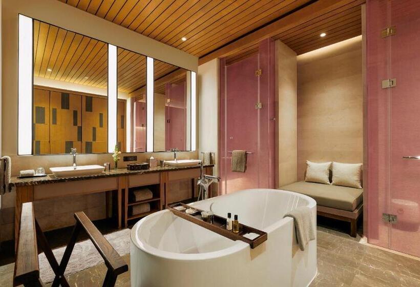 Номер Стандарт Вид на Море, Capella Tufu Bay, Hainan